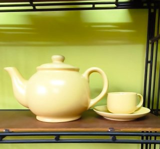 Juego de café amarillo
