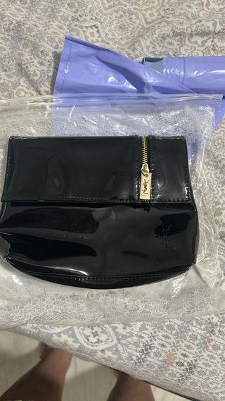 Borsa a mano Yves Saint Laurent nera in pelle scamosciata