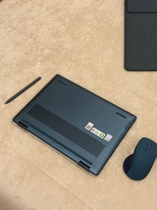 Lenovo Yoga 7 OLED 2.8K 120Hz 32GB RAM 1TB SSD