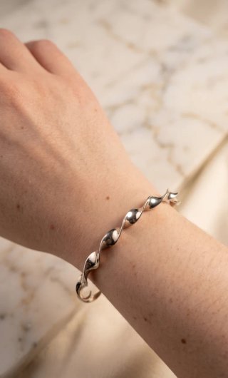 Pulsera Plata Ley 925 rígida retorcida