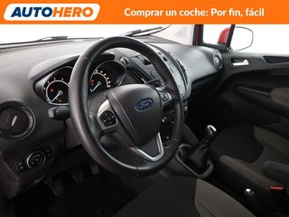 Ford Tourneo Courier 1.0 EcoBoost Titanium