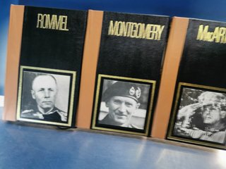3 libros SEGUNDA GUERRA MUNDIAL, GRANDES JEFES MILITARES-MONTGOMERY, MAC ARTHUR, ROMMEL