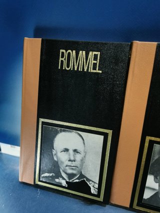 3 libros SEGUNDA GUERRA MUNDIAL, GRANDES JEFES MILITARES-MONTGOMERY, MAC ARTHUR, ROMMEL