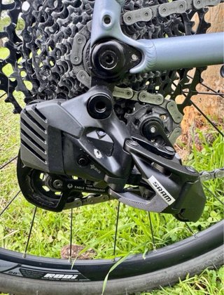 Gravel Vitoria Nyxtralight SRAM Apex AXS 12V