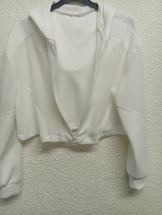Chaqueta deportiva cropped blanca