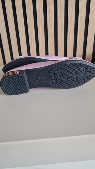 Sapatos rasos lilás com brilho