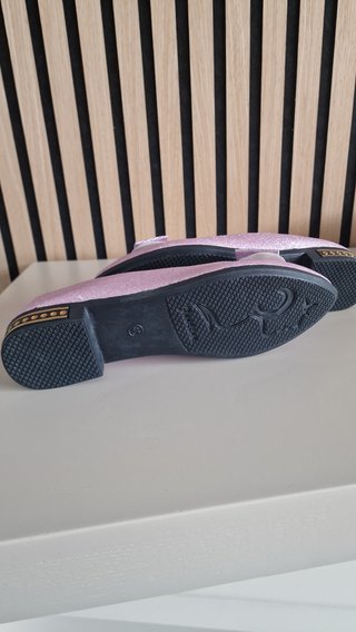 Sapatos rasos lilás com brilho