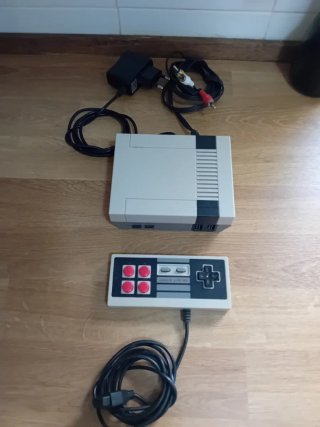 Consola Retro Beige y Gris con Mando