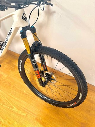 Megamo Track 02 T-Type AXS T-L