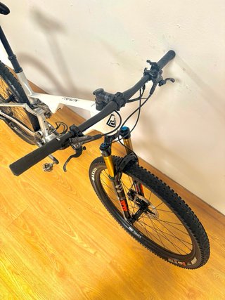 Megamo Track 02 T-Type AXS T-L