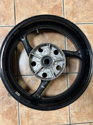 Llanta Trasera Suzuki GSXR 600/750 08-10.