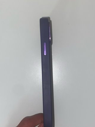 Funda iPhone 11 Morada Premium Aluminio