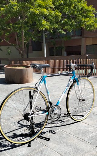Bicicleta carretera Orbea Clásica + candado
