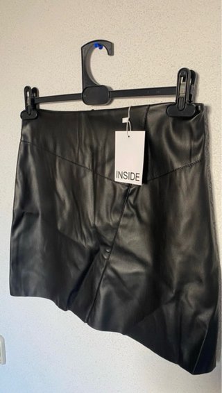 Falda efecto piel negra Talla M