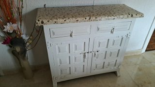 Mueble Castellano Blanco y Piedra
