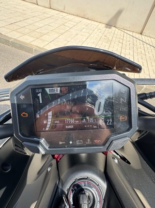 Kawasaki Z900 full 125cv 2023. 18000km