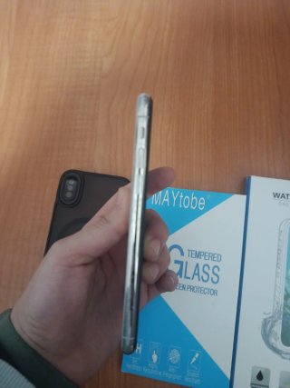 iPhone X Negro + Funda y Protector Pantalla