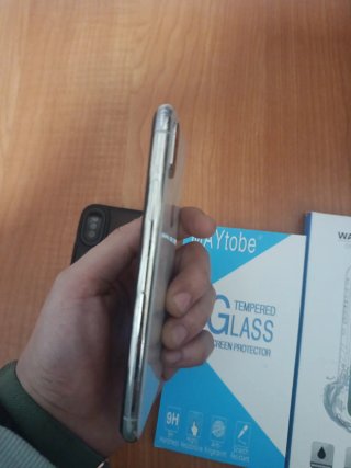 iPhone X Negro + Funda y Protector Pantalla