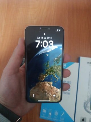 iPhone X Negro + Funda y Protector Pantalla