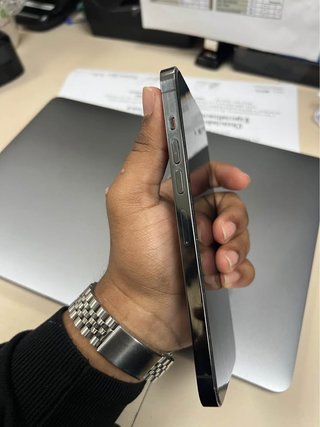 iPhone 13 Pro Max Gris Espacial