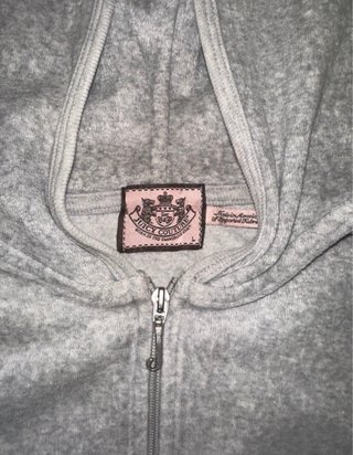 Sudadera Juicy Couture gris básica con cremallera
