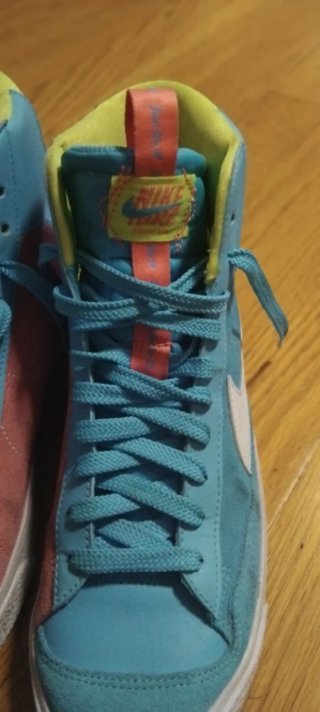 Zapatillas Nike nueva Azul Rosa Amarillo edicion