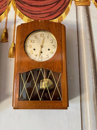 Reloj de pared mecánico vintage