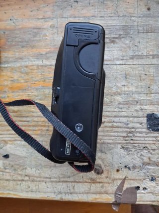 Cámara Premier PC-840