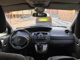 Renault Scenic Etiqueta B. Monovolumen familiar