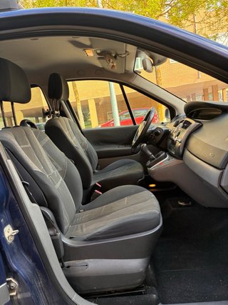 Renault Scenic Etiqueta B. Monovolumen familiar