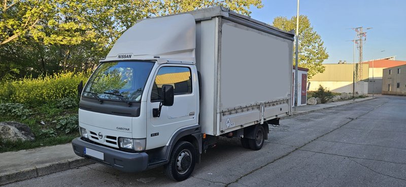 Nissan Cabstar 2005 - foto 1