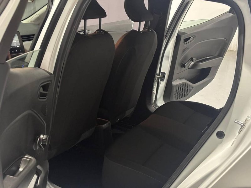 Renault Clio 2022, foto 14