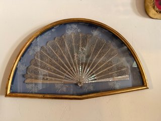 Abanico antiguo decorativo vintage