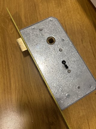 Cerradura ARCU para puerta exterior