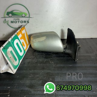 015829 retrovisor derecho Toyota avensis t25