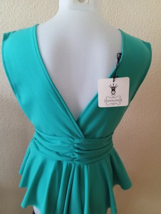 Camiseta verde sin mangas talla S/M