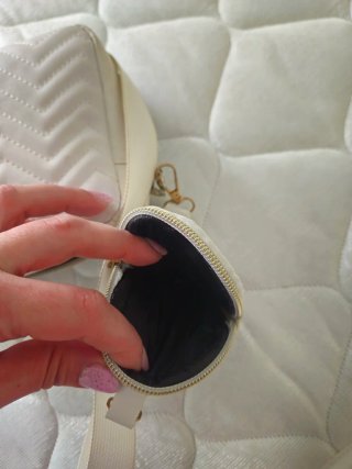 Borsa tracolla bianca trapuntata con portamonete