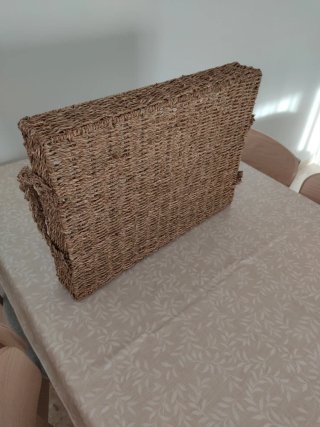 Cesta grande de yute y mimbre