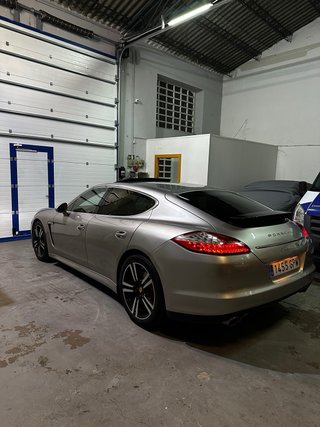 Porsche Panamera S