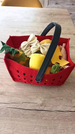 Cesta de cocina infantil de fieltro