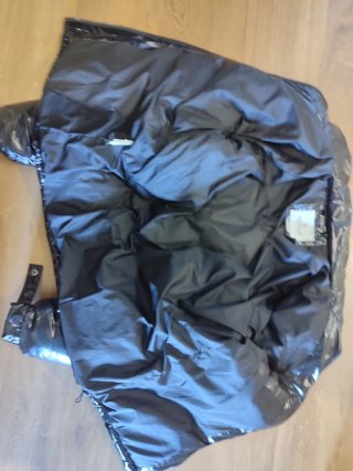 Chaqueta Moncler Negra Brillante
