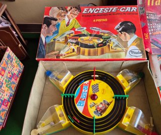 Juego de mesa ENCESTE-CAR Madel
