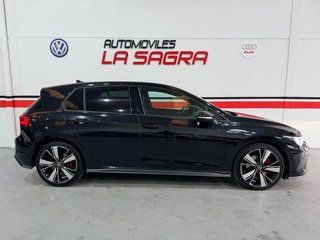 Volkswagen Golf GTD (2021)