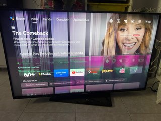 Soporte TV Telefunken D43U750E2CW