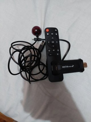 MX10 Stick 5G con mando y bola roja
