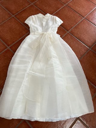 Elegante traje comunión blanco