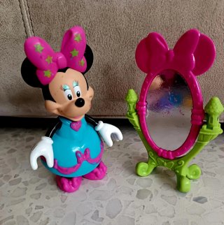 Minnie Mouse Muñeca con Accesorios