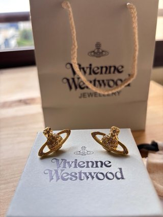 Pendientes Vivienne Westwood dorados