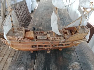 Maqueta barco de vela de madera