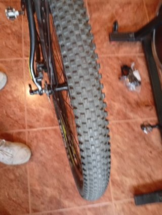 Bicicleta de Montaña Trek Negra y Verde muy cuidad